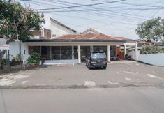 Others 3 RedDoorz Syariah near BTC Fashion Mall