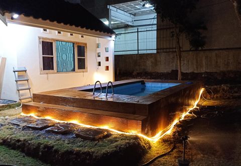 Swimming Pool Villa Ohana Batu