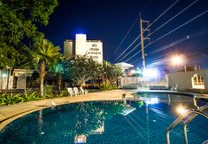 Swimming Pool 2 B2 Premier Hotel & Resort