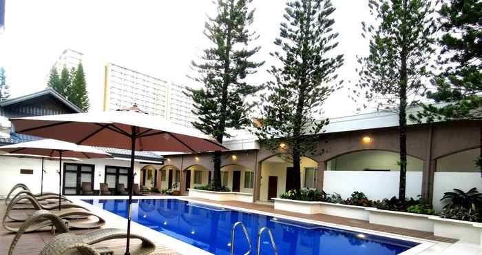 Swimming Pool Tagaytay Country Hotel