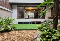 Exterior 4 23 AVA@Saladaeng