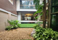 Exterior 3 23 AVA@Saladaeng