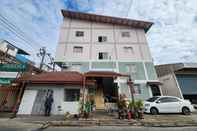 Exterior Freesia Bangphi Guest House