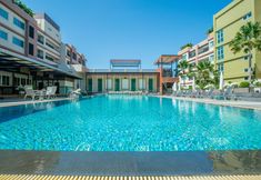 Swimming Pool 5 Jasmine Resort Sriracha