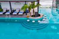 Kolam Renang Cicilia Danang Hotels & Spa Powered by ASTON