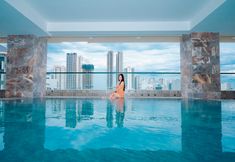 Hồ bơi 2 Sea Garden Hotel