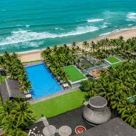 Exterior / Building 1 Naman Retreat Resort, FPT University Da Nang Hotels