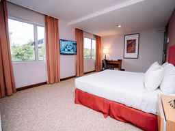 Jewels Hotel, SGD 56