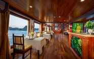 Nhà hàng 6 Indochina Sails Premium Halong powered by ASTON