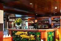 Quầy bar, cafe và phòng lounge Indochina Sails Premium Halong powered by ASTON