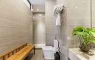 In-room Bathroom 6 Hadiva Boutique Hotel