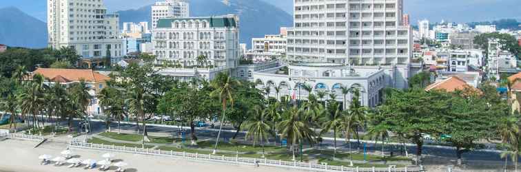 Bangunan Sunrise Nha Trang Beach Hotel & Spa
