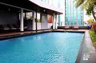 Swimming Pool Palace Hotel Saigon