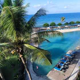 Bathroom 1 Wyndham Tamansari Jivva Resort, โรงแรม & ที่พัก กียานาร์