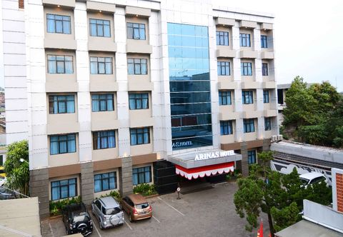 외관 Arinas Hotel