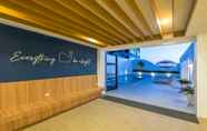 Kolam Renang 7 Sleep Whale Hotel 