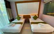 Kamar Tidur 5 A Hotel Simply 