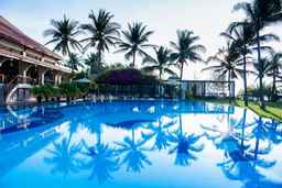 Sunny Beach Resort and Spa, 2.176.000 VND