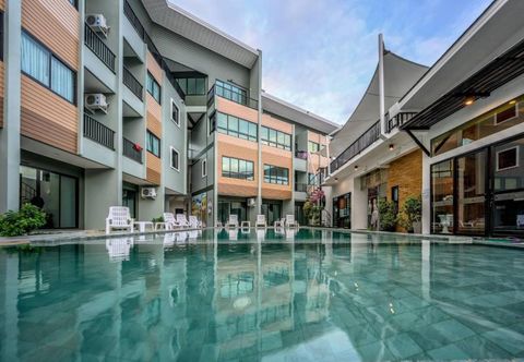 Swimming Pool Phuket Airport Place