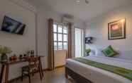 Kamar Tidur 4 Purple Hue - Charming Riverside Hotel