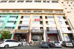 Hotel O Destiny Riverside Hotel, USD 14.84