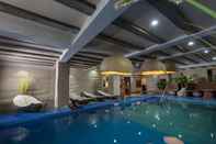 Swimming Pool Hotel De Sapa