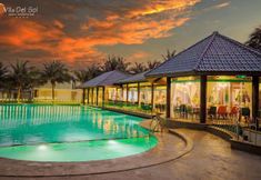 Swimming Pool 2 Villa Del Sol Beach Resort and Spa