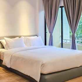 Bedroom1Amina Residence,空隆邦派飯店