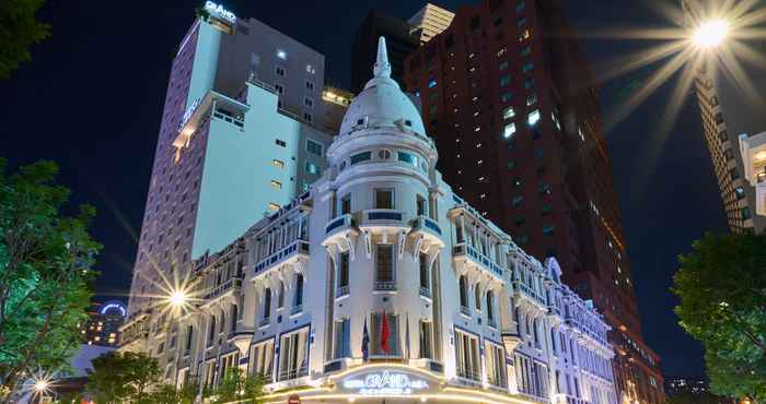 ภายนอกอาคาร Hotel Grand Saigon