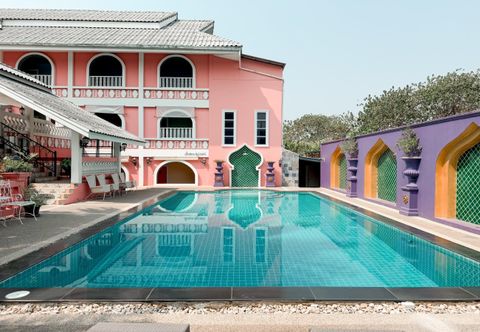 スイミングプール Rasa Boutique Hotel