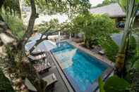 สระว่ายน้ำ 9 Station Hostel & Bar Phu Quoc