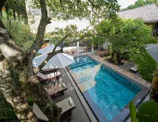 Swimming Pool 2 9 Station Hostel & Bar Phu Quoc