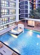 SWIMMING_POOL เดอะ พลิมเพลส โฮเทล