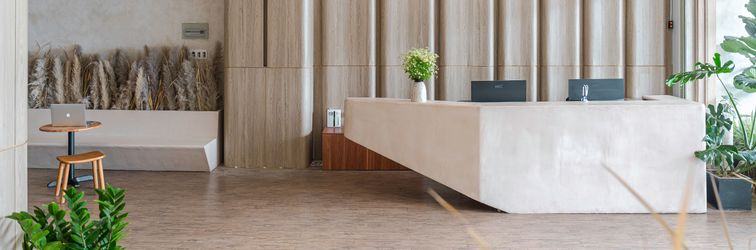 로비 River Park Hotel