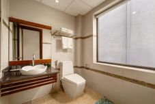 客室内バスルーム A9 Beach Hotel Da Nang