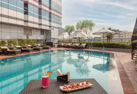 Swimming Pool Melia Hanoi Hotel