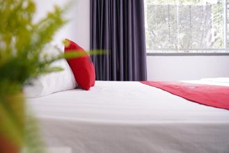 침실 4 Phu Gia Hotel Saigon 193 Nguyen Thai Hoc