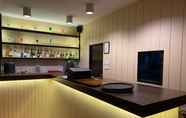 Bar, Kafe, dan Lounge 7 Lanta Il Mare Beach Resort