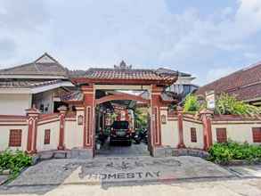 Exterior 4 OYO 92560 Astri Homestay