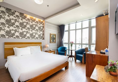 Bedroom Lucky Star Hotel 266 De Tham  