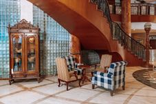 Lobi Puri Darmo Serviced Residence