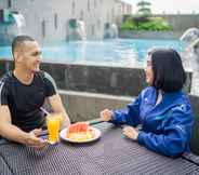 Kolam Renang 7 Midtown Hotel Samarinda