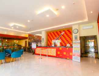 Lobby 2 Front One Hotel Purwodadi Grobogan