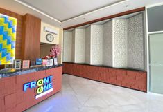 Lobby 6 Front One Hotel Purwodadi Grobogan