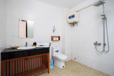 客室内バスルーム An Hien Homestay