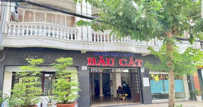 Bên ngoài Bau Cat Hotel