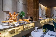 레스토랑 Acnos Hotel