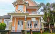 Exterior 3 Capital O 92559 Sweet Peach House