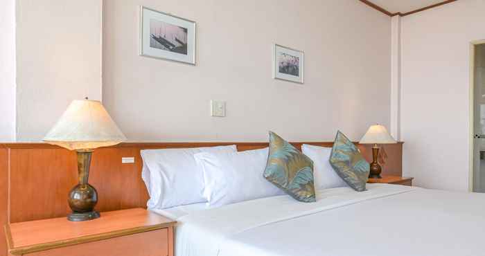 Kamar Tidur Rattana Park Hotel 