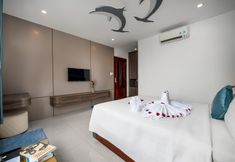 Bedroom 3 Maxhome Luxury Hotel